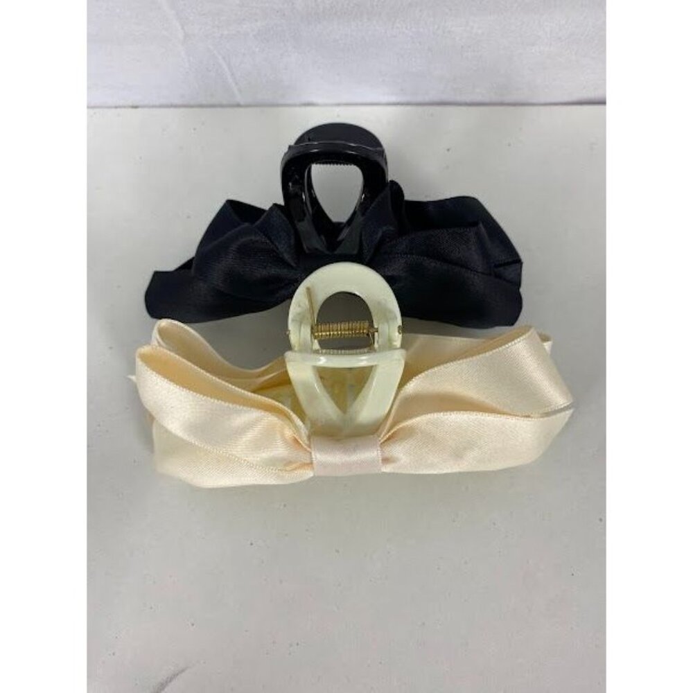Lot of 2 New Bear‎ Claw Hair Clips Black & Ivory With Bow.